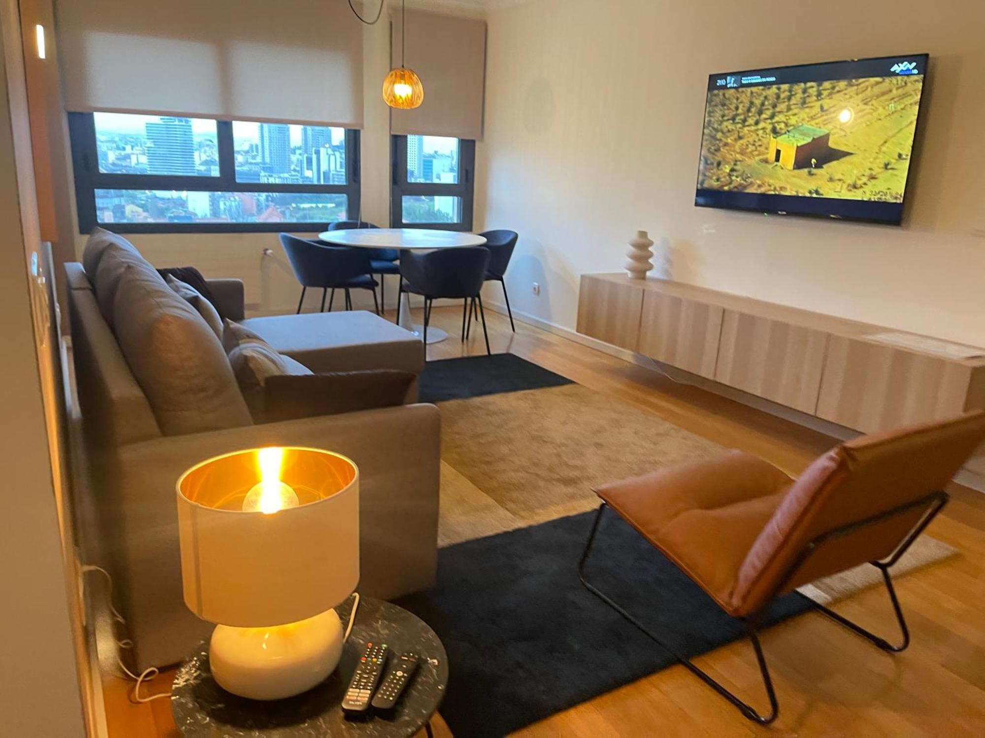 Besthomestay- Lisbon- Garden, Pool & Garage * Lissabon
