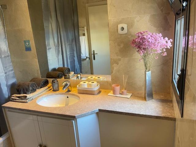 Besthomestay- Lisbon- Garden, Pool & Garage Lissabon