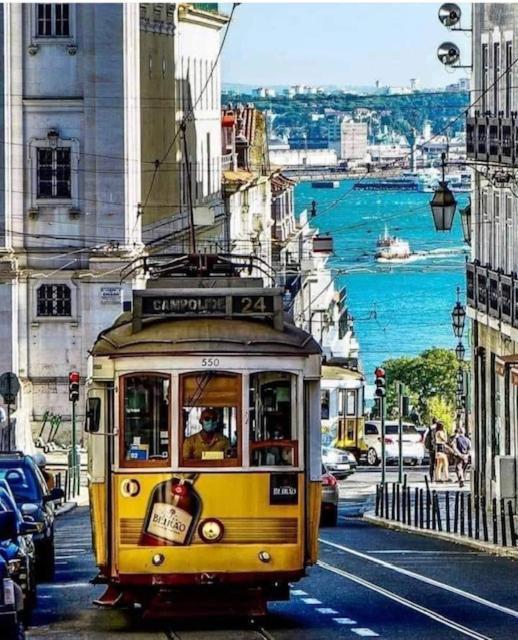 Besthomestay- Lisbon- Garden, Pool & Garage Lissabon